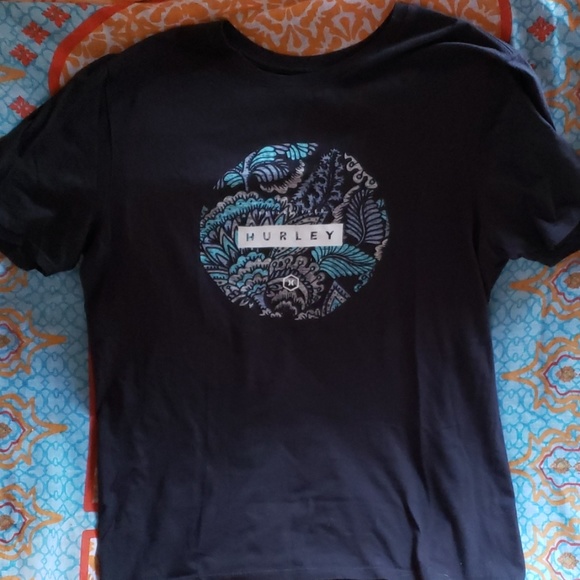Hurley Other - New Men's Hurley tropical tribe tee size large Hurley Other - New Men's Hurley tropical tribe tee size large